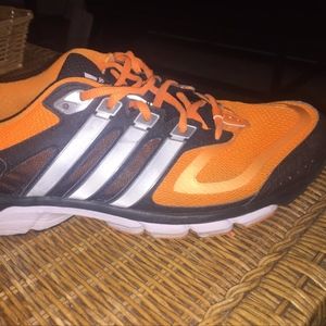 Adidas Response Cushion 22 sneakers